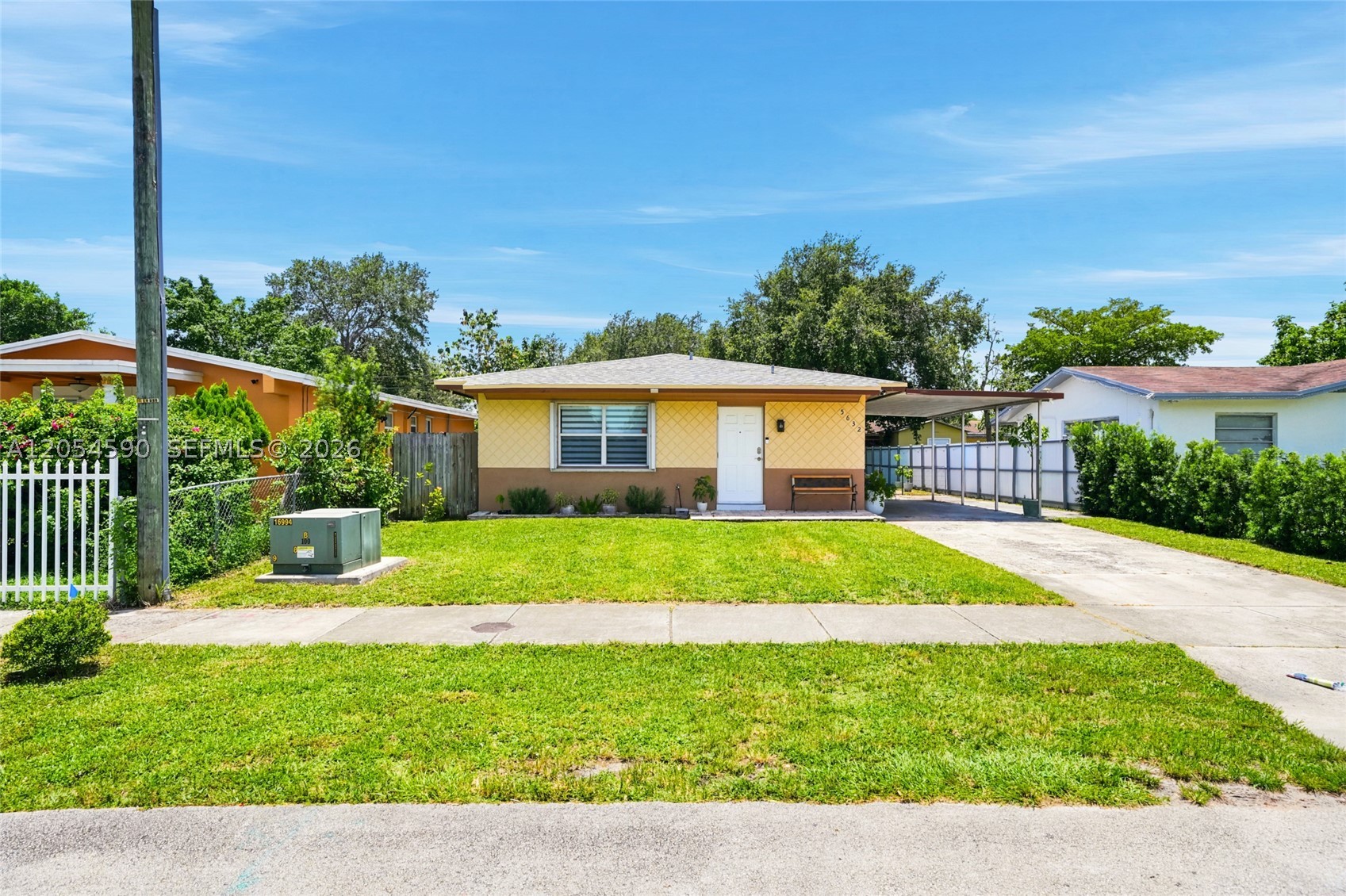 Photo 1 of 40 — 5632 SW 36th Ct, West Park, FL 33023