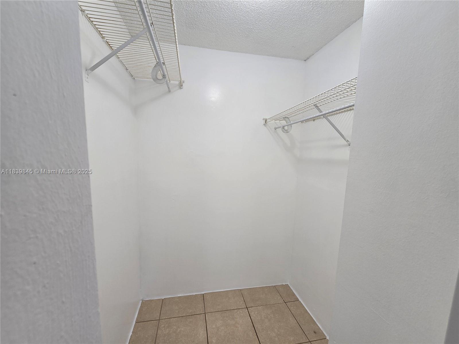 WATERGATE CONDOMINIUM NO - Residential