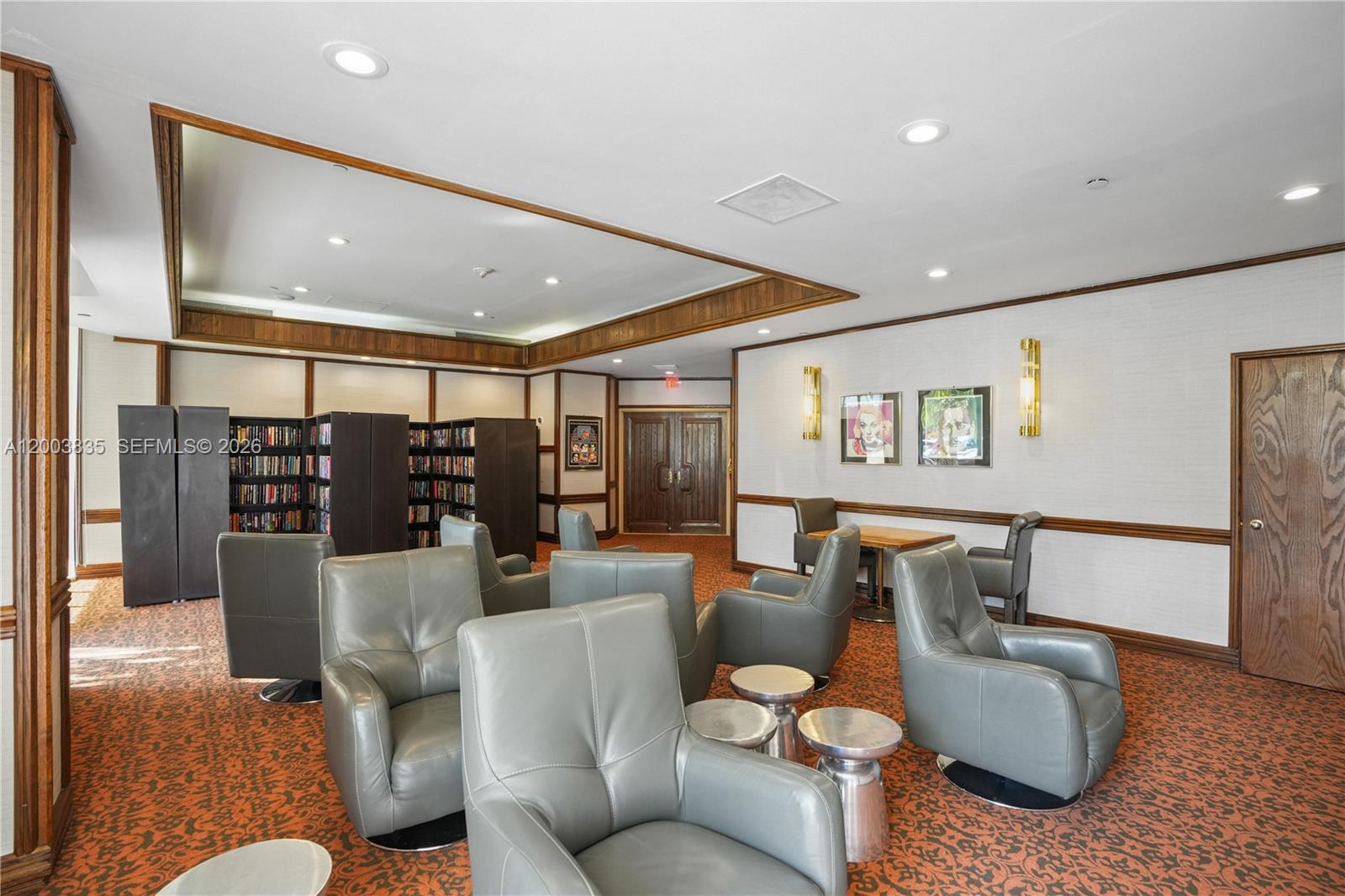 HAMPTONS WEST CONDO - Residential