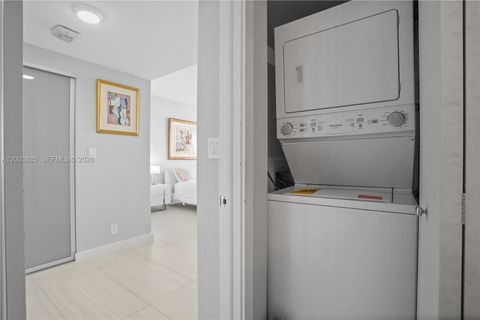 Tiny photo for 20281 E Country Club Dr #1603, Aventura, FL 33180 (MLS # A12003835)