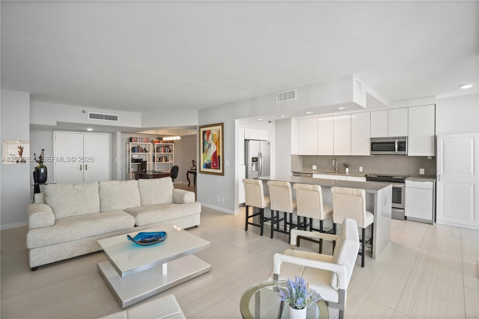 HAMPTONS WEST CONDO - Residential