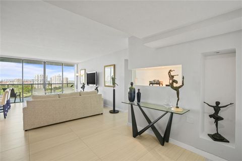 Tiny photo for 20281 E Country Club Dr #1603, Aventura, FL 33180 (MLS # A12003835)