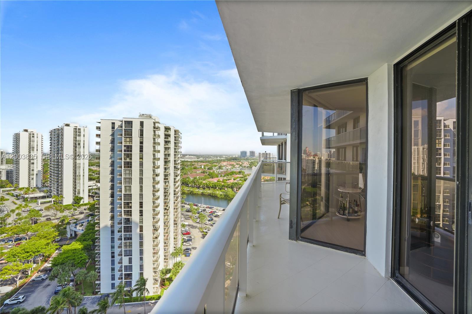 HAMPTONS WEST CONDO - Residential