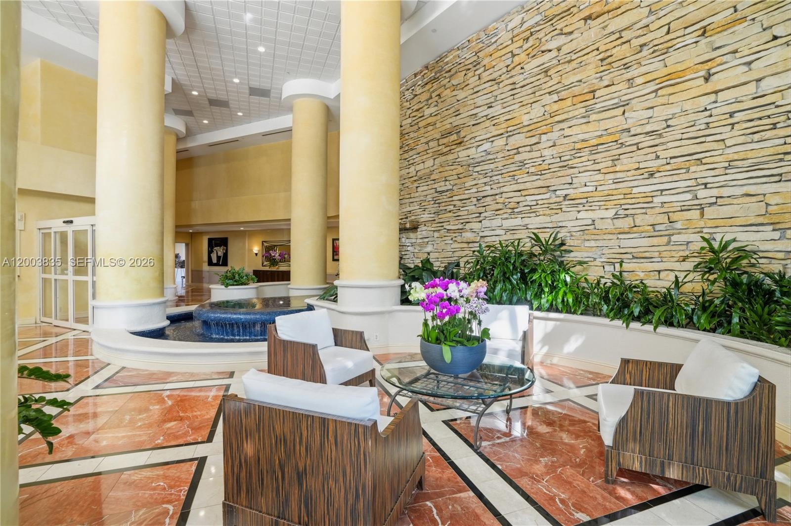 HAMPTONS WEST CONDO - Residential