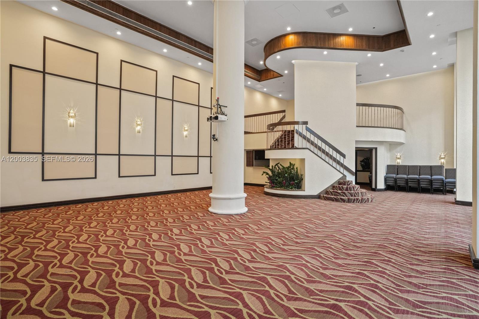 HAMPTONS WEST CONDO - Residential