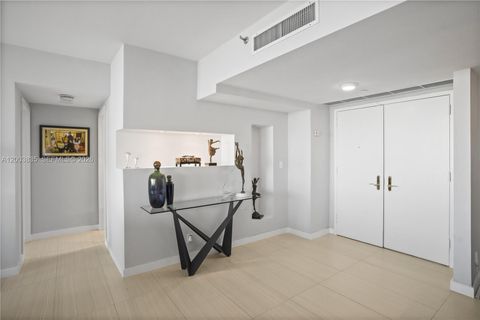 Tiny photo for 20281 E Country Club Dr #1603, Aventura, FL 33180 (MLS # A12003835)