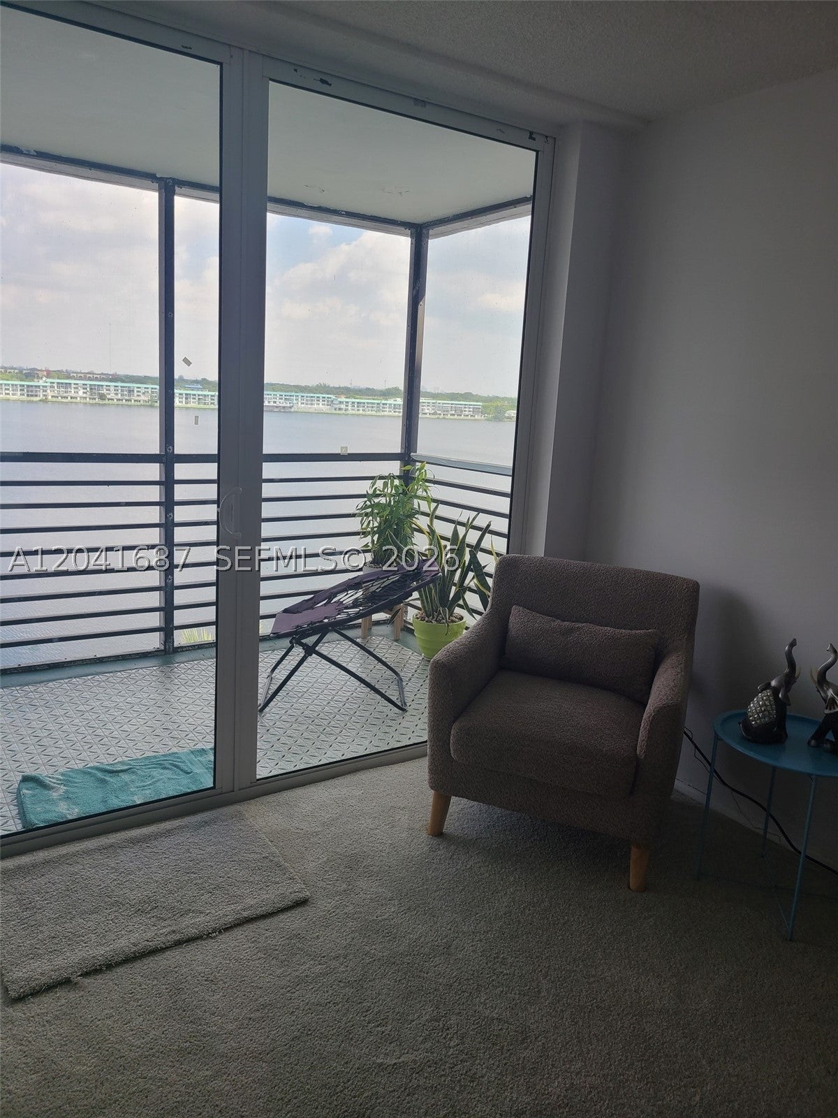 1075 NE Miami Gardens Dr 708