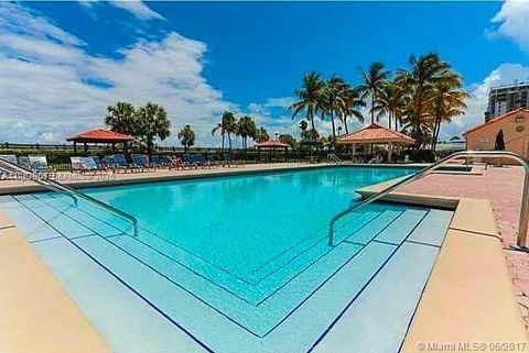 Tiny photo for 2555 Collins Ave #1400, Miami Beach, FL 33140 (MLS # A12027868)