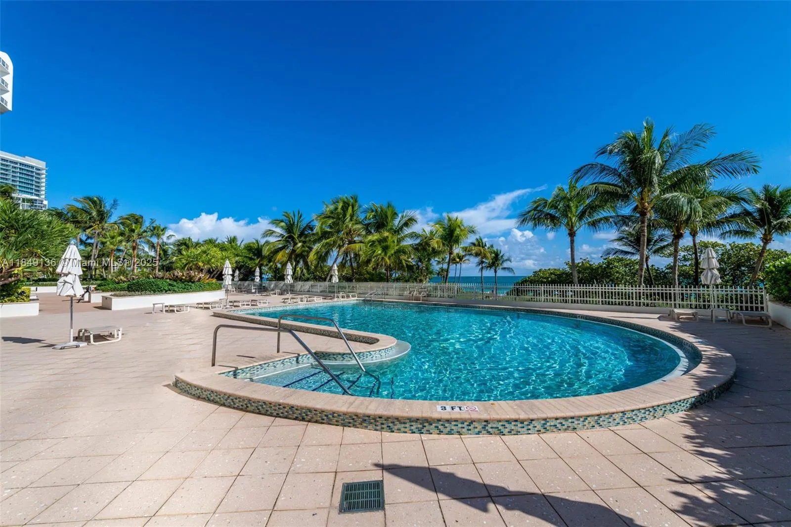 Bal Harbour, Florida 33154, United States, 3 Bedrooms Bedrooms, ,3 BathroomsBathrooms,Residential,Active,180939