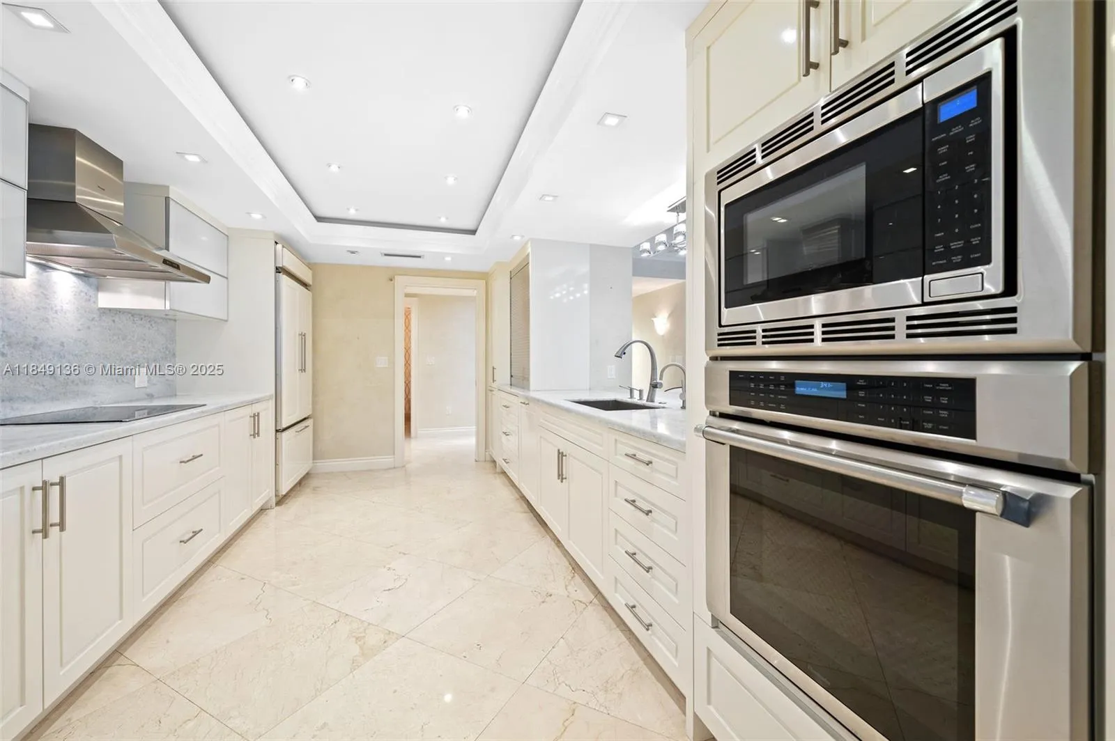 Bal Harbour, Florida 33154, United States, 3 Bedrooms Bedrooms, ,3 BathroomsBathrooms,Residential,Active,180939