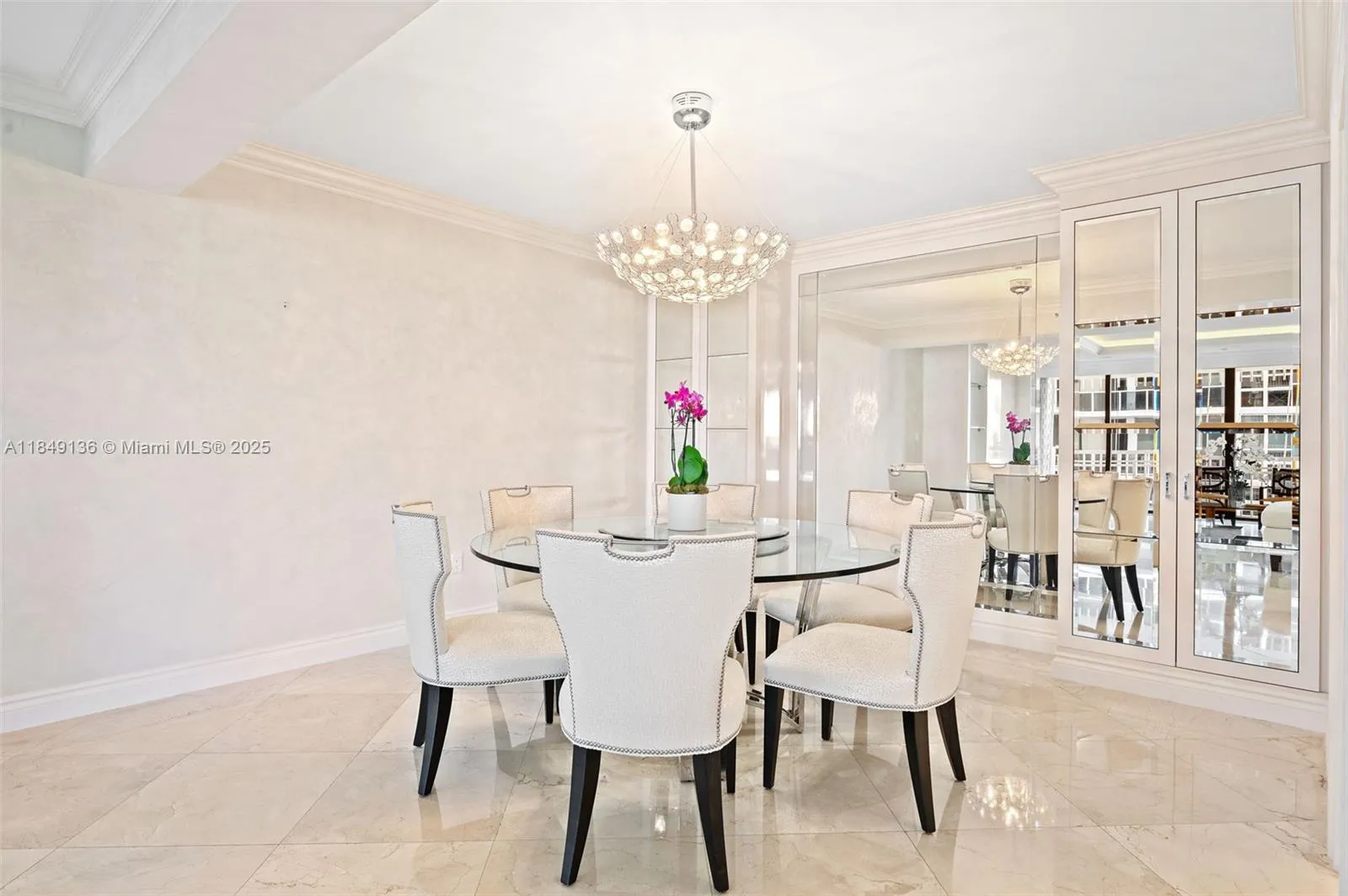 Bal Harbour, Florida 33154, United States, 3 Bedrooms Bedrooms, ,3 BathroomsBathrooms,Residential,Active,180939