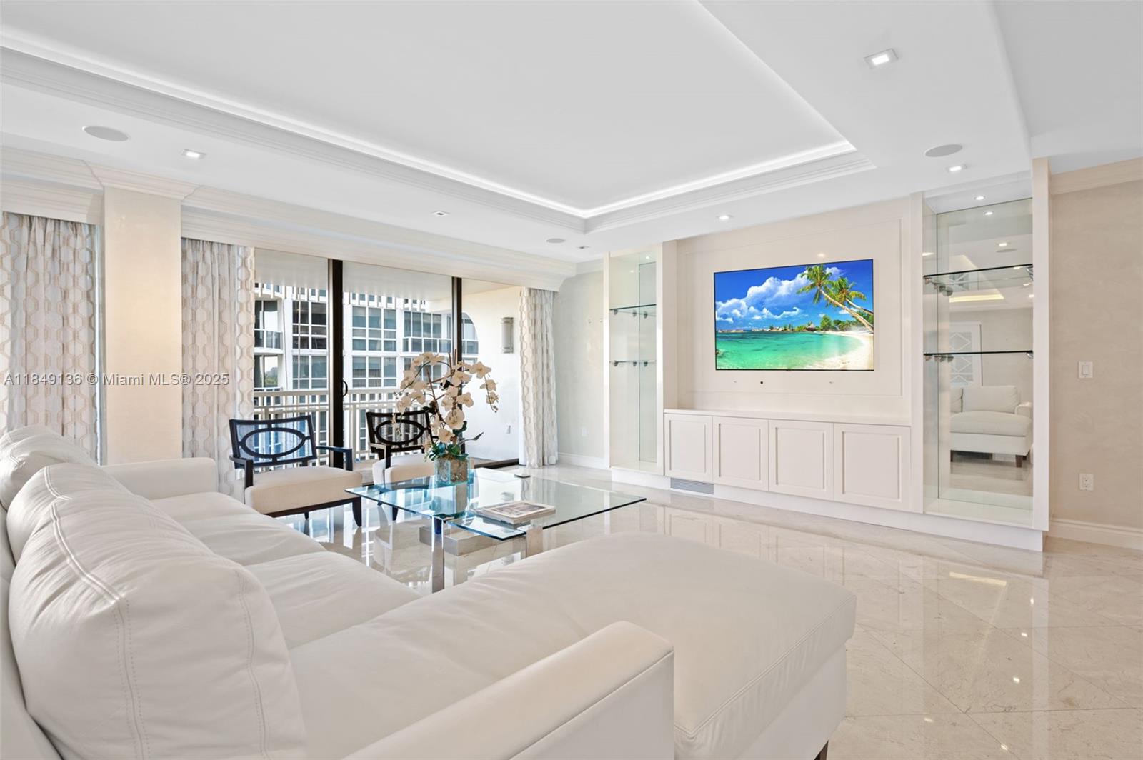 10205 Collins Ave 404