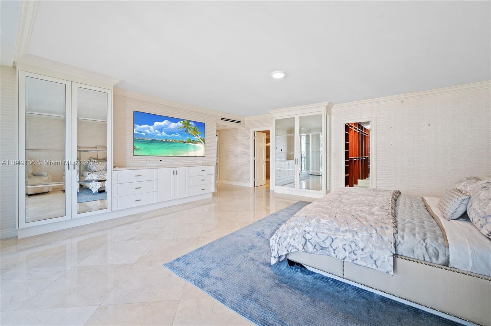 KENILWORTH CONDO - Residential