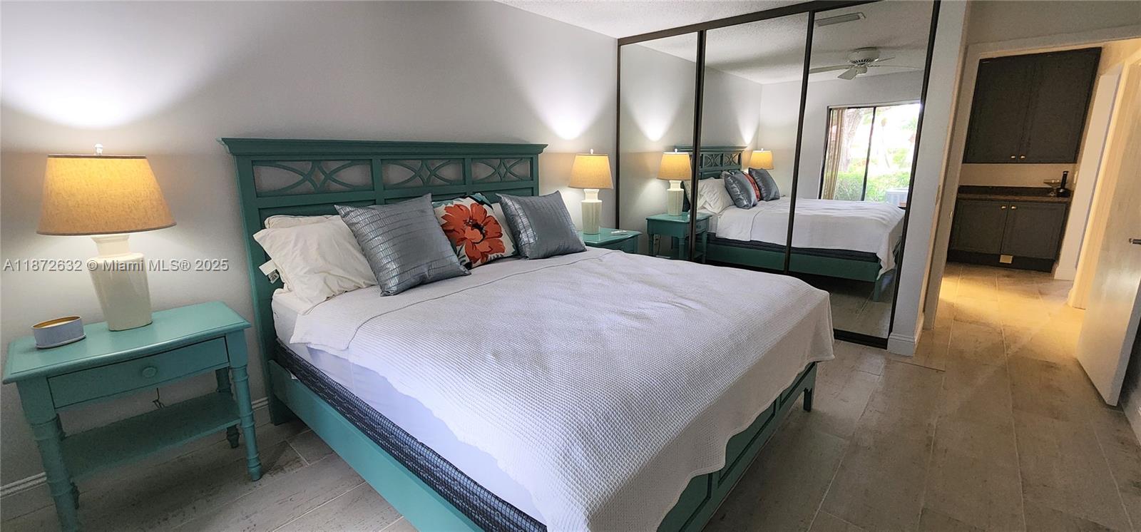 SARATOGA POINTE - Residential