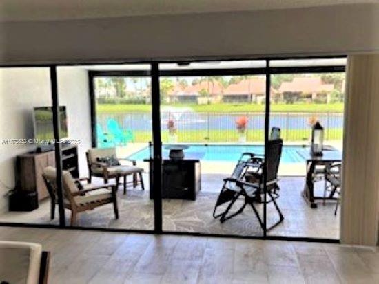 SARATOGA POINTE - Residential