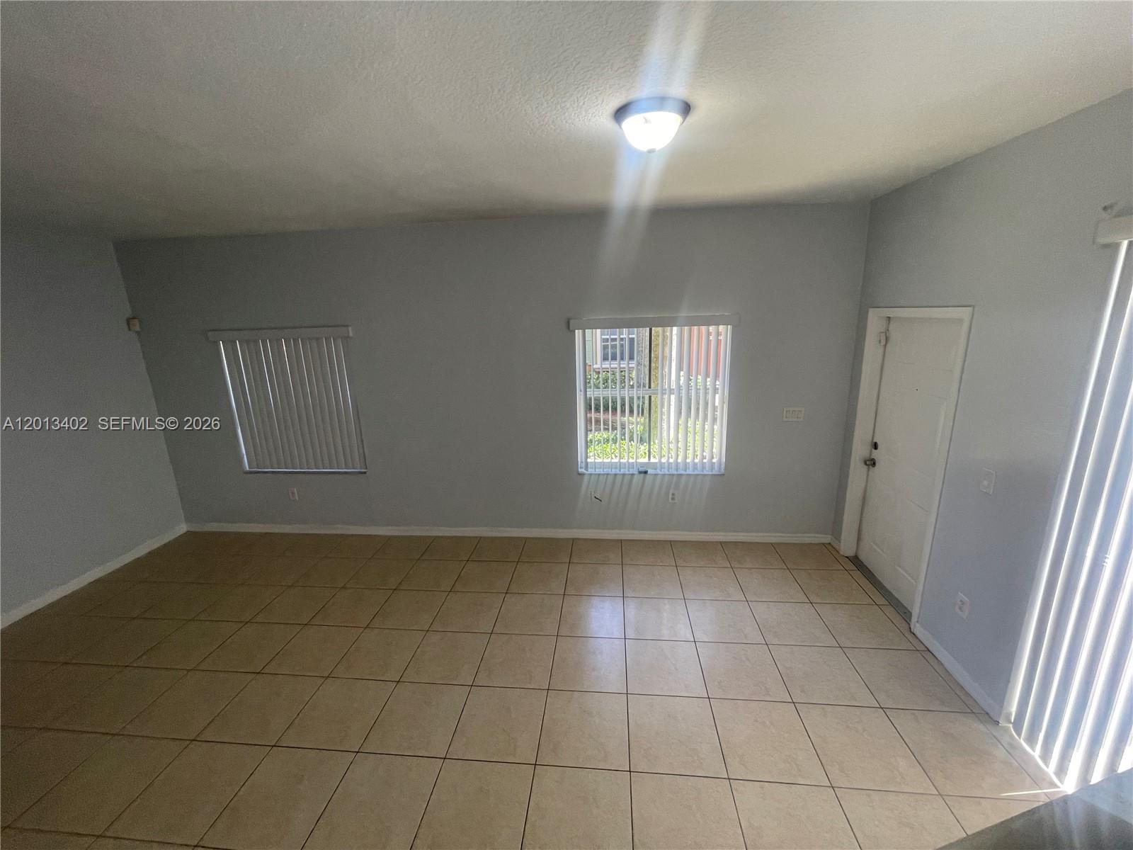 HAMPTON ISLES CONDO - Residential Lease