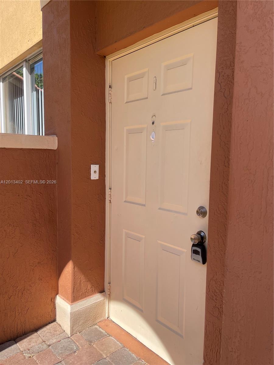 HAMPTON ISLES CONDO - Residential Lease