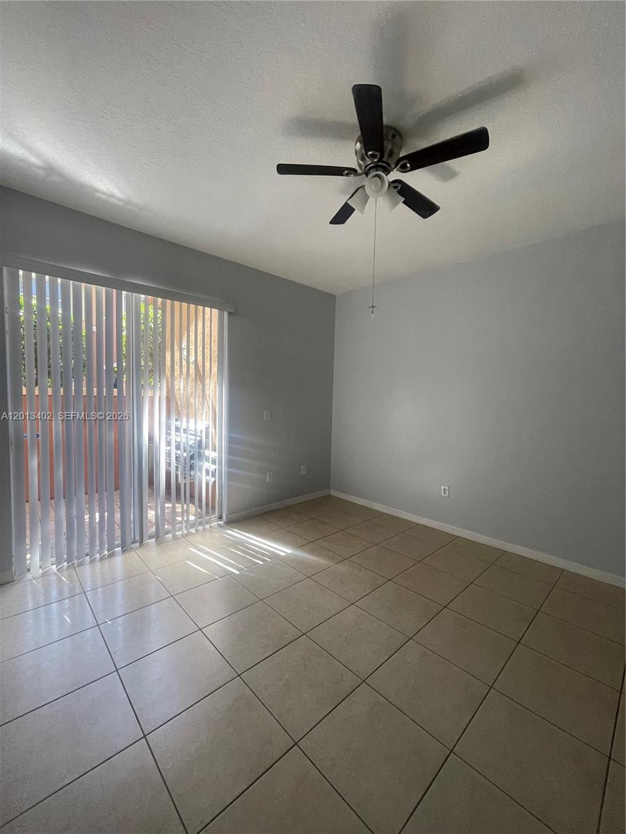 HAMPTON ISLES CONDO - Residential Lease