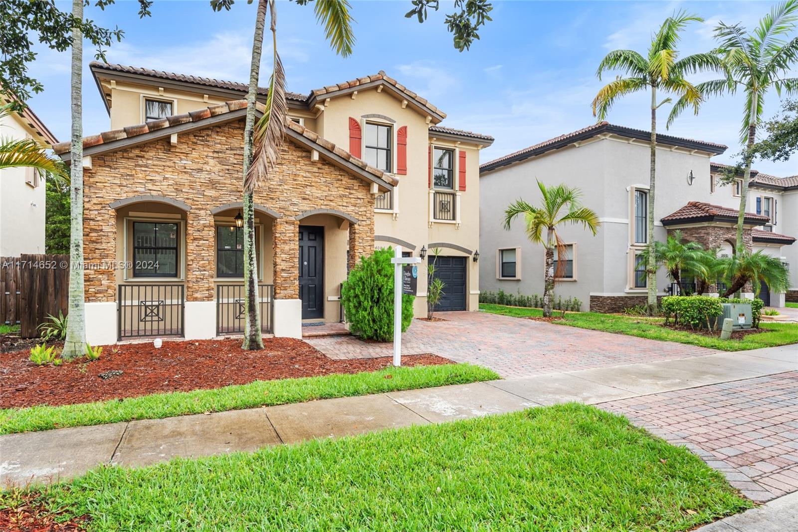 SILVER PALM EAST SECTION - Residential