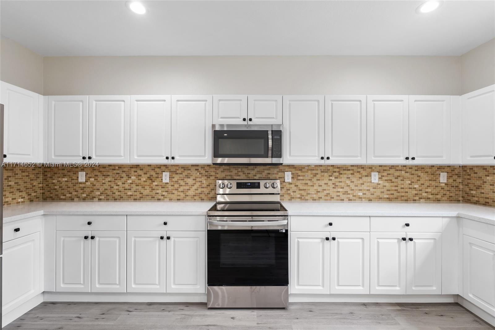 SILVER PALM EAST SECTION - Residential
