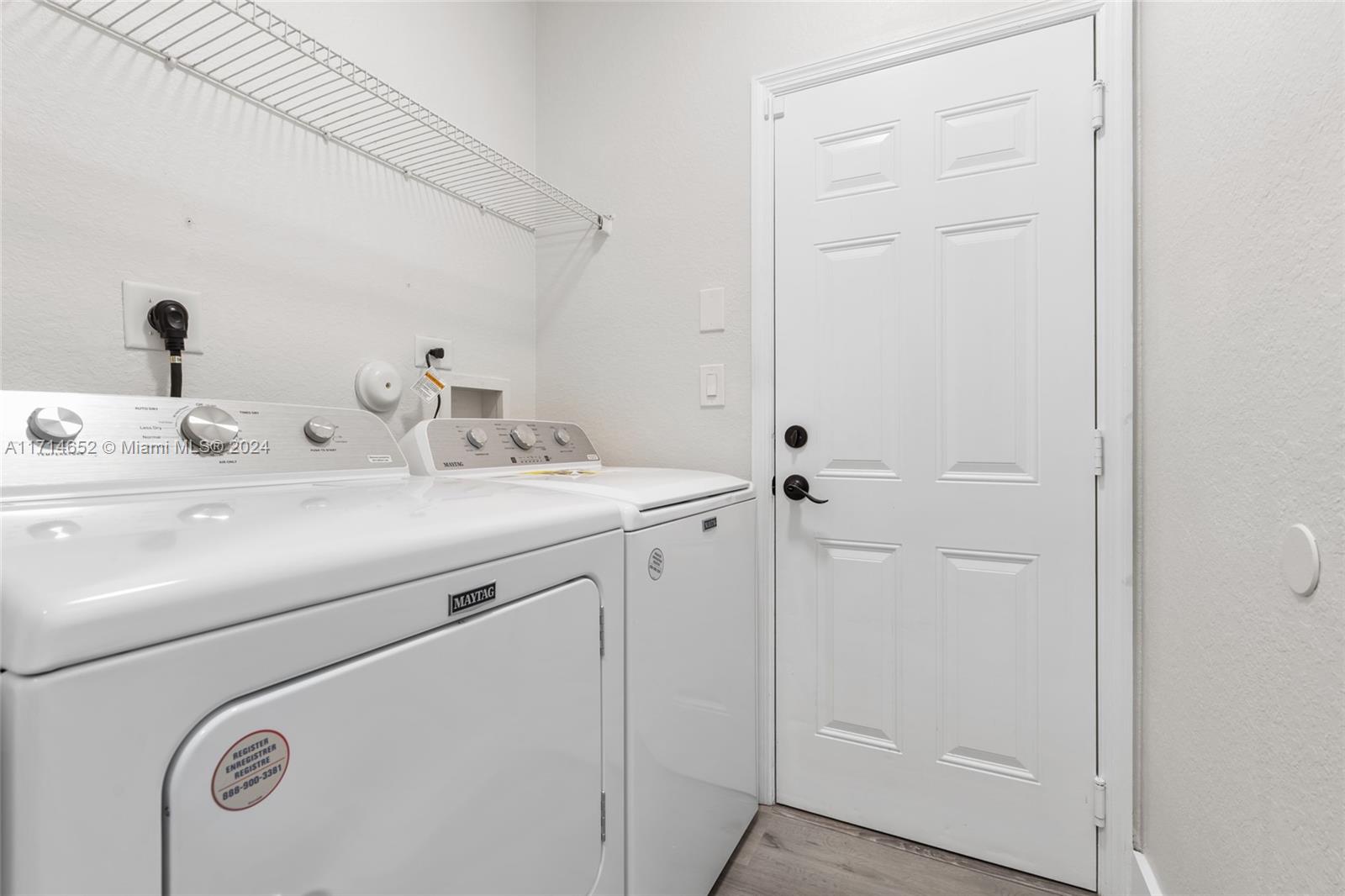 SILVER PALM EAST SECTION - Residential