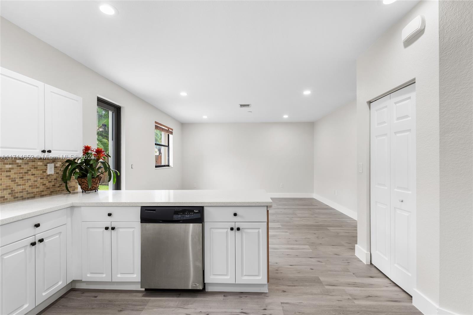 SILVER PALM EAST SECTION - Residential
