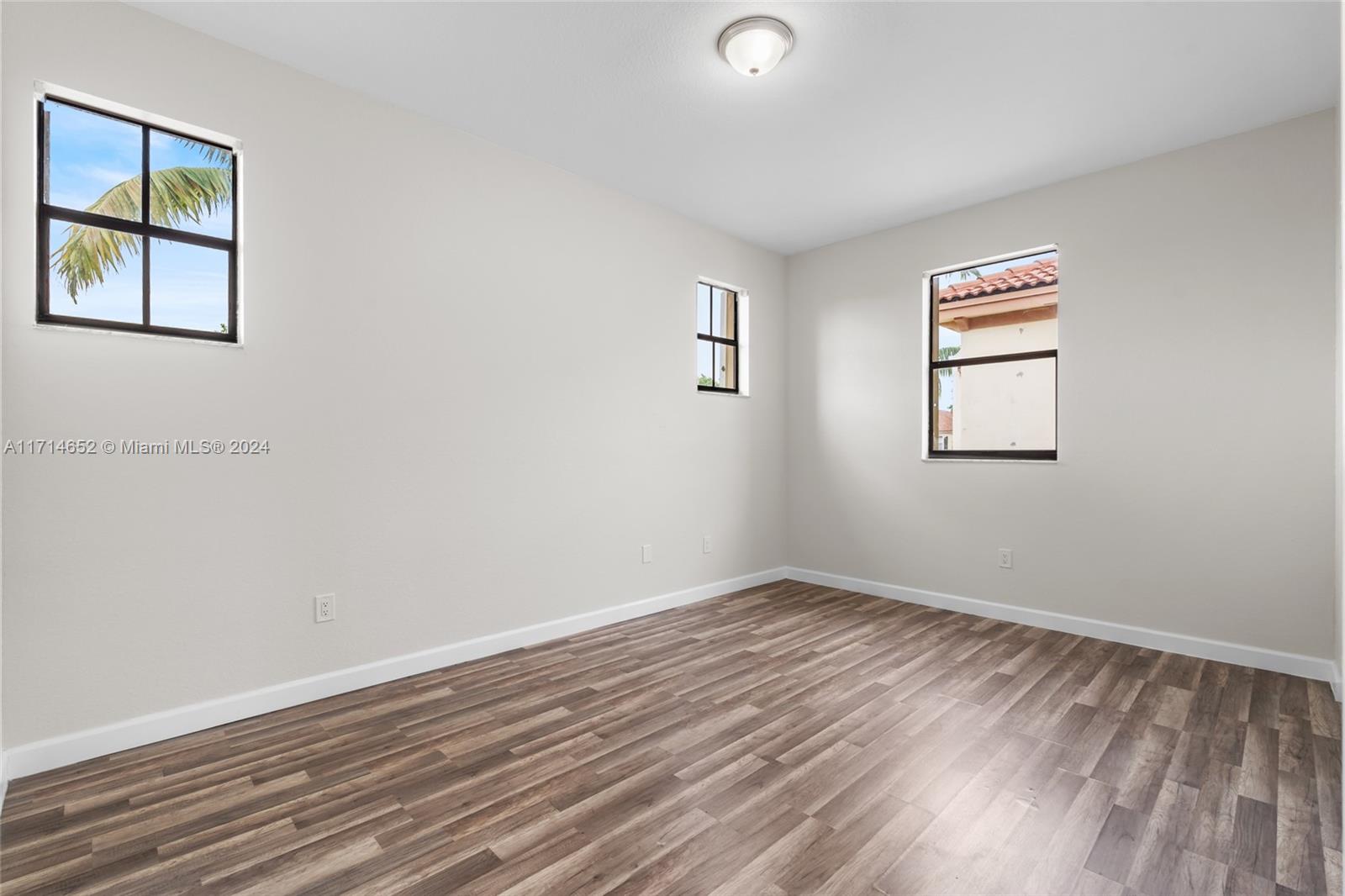 SILVER PALM EAST SECTION - Residential