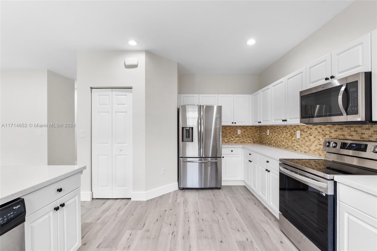 SILVER PALM EAST SECTION - Residential