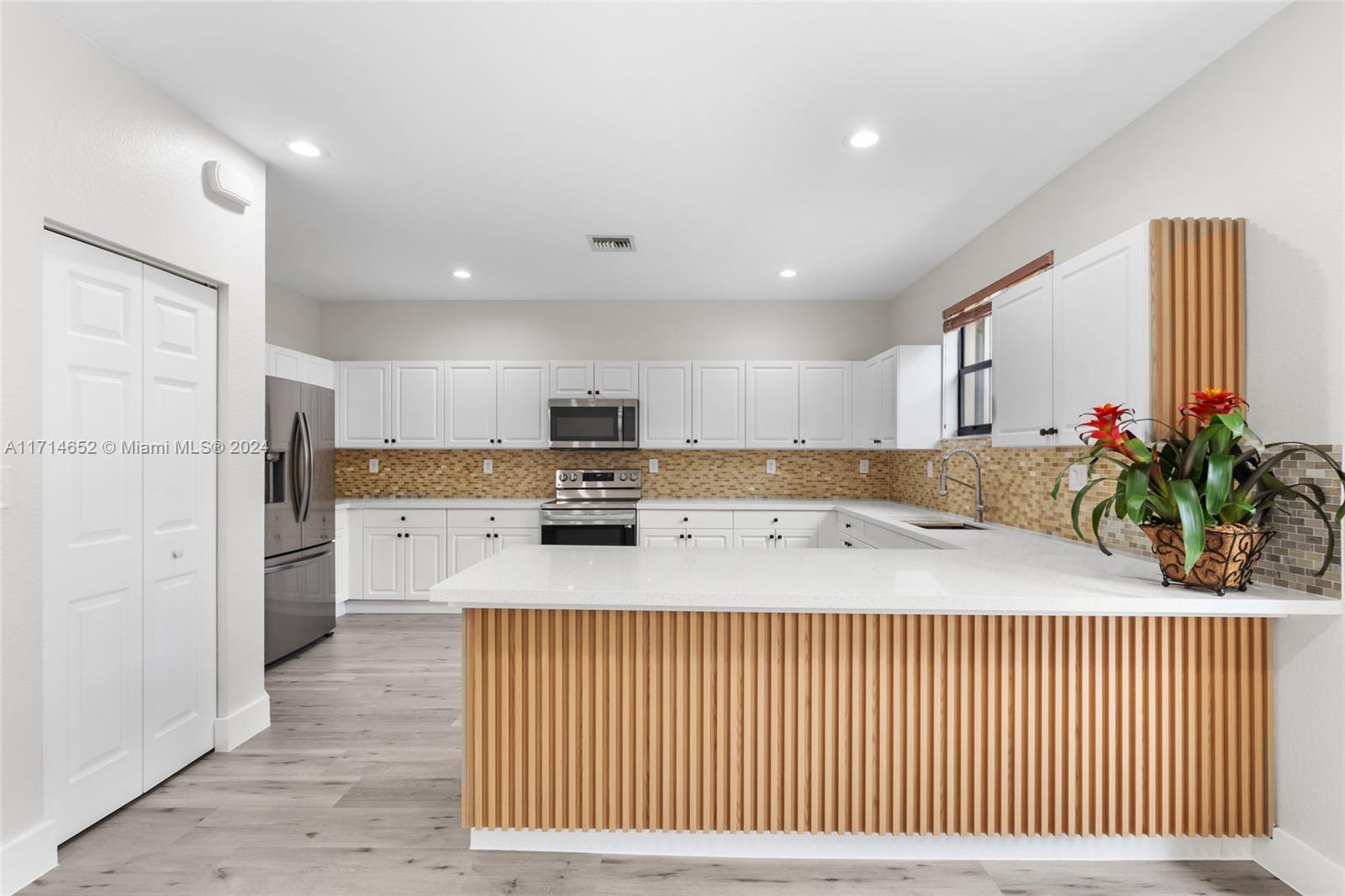 SILVER PALM EAST SECTION - Residential