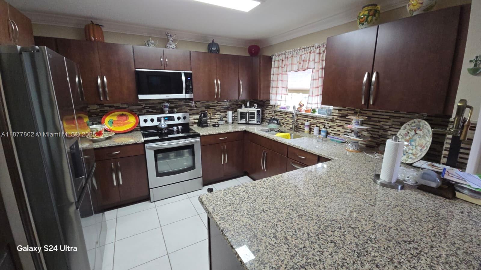 OAK CREEK SOUTH - Residential