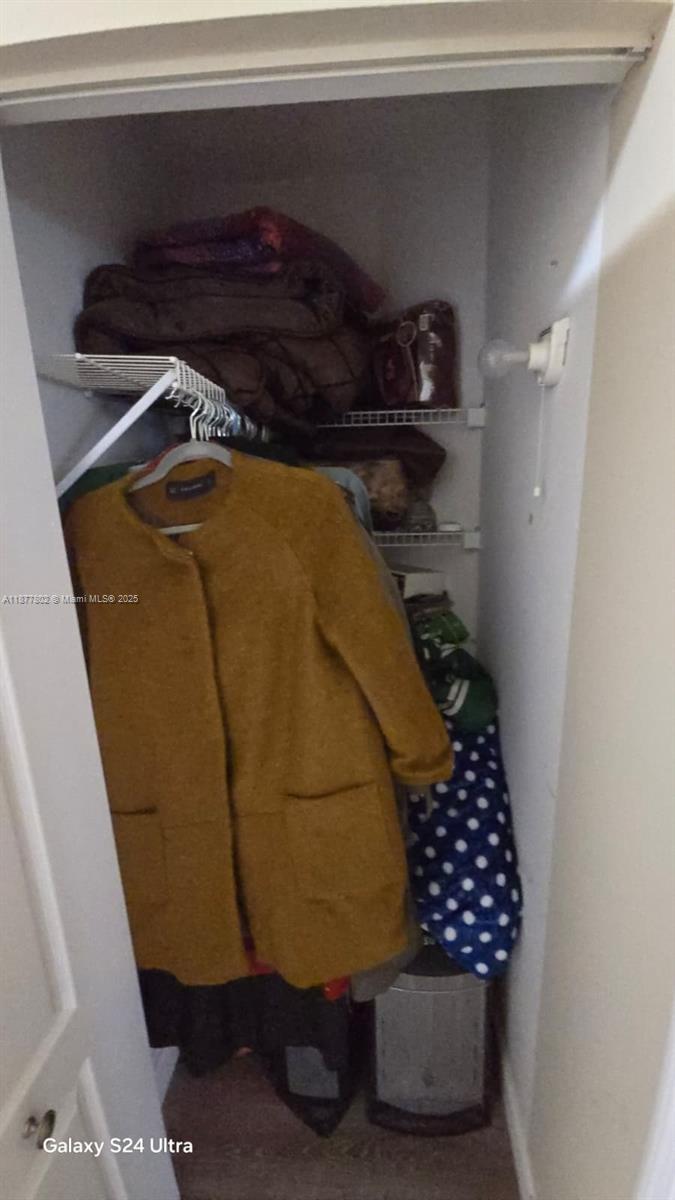 OAK CREEK SOUTH - Residential