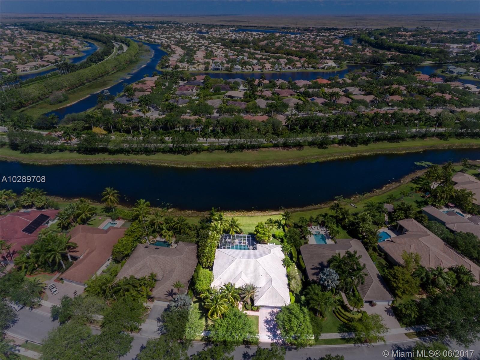 Pelican Landing - Residential