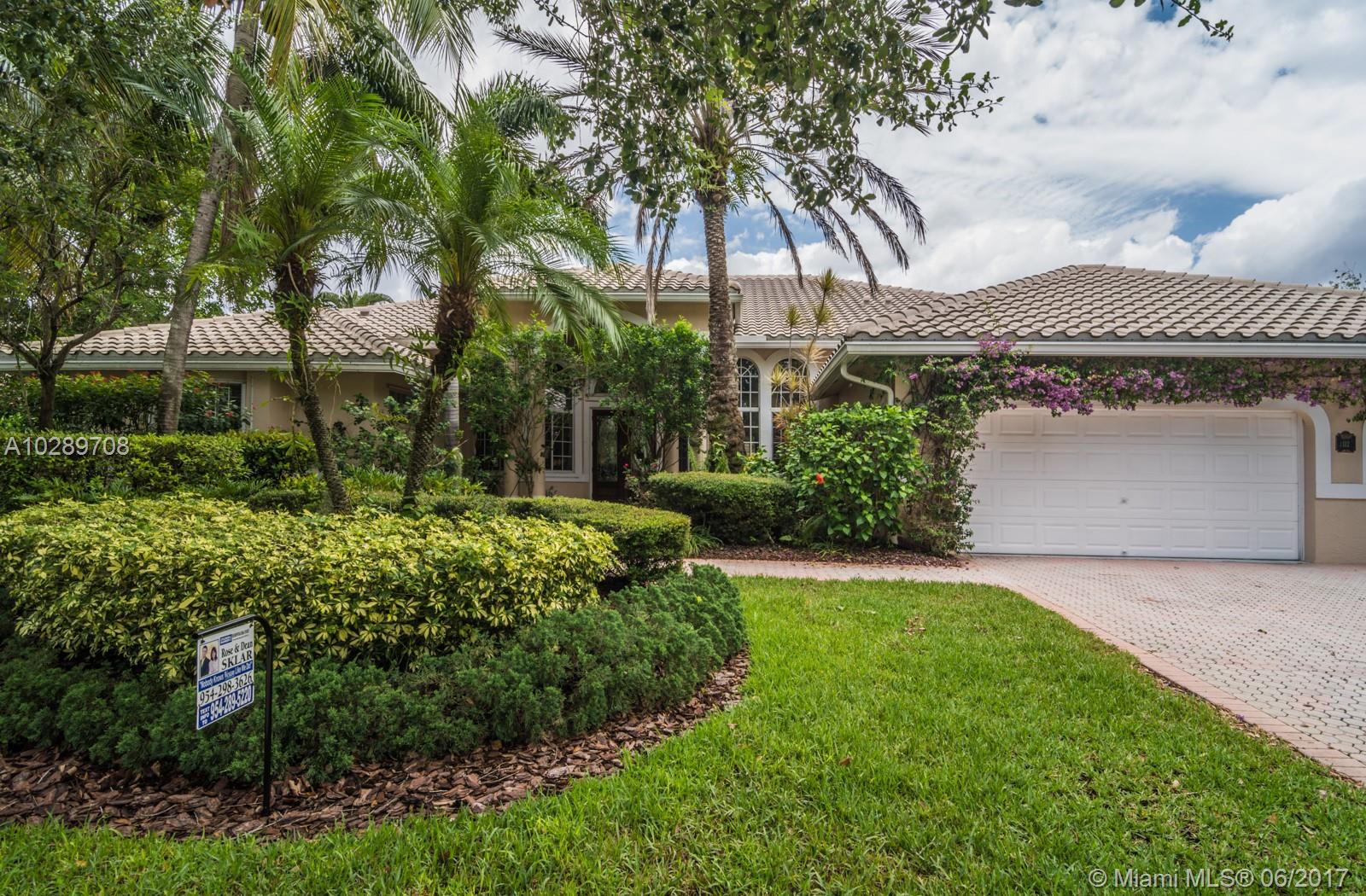 Pelican Landing - Residential