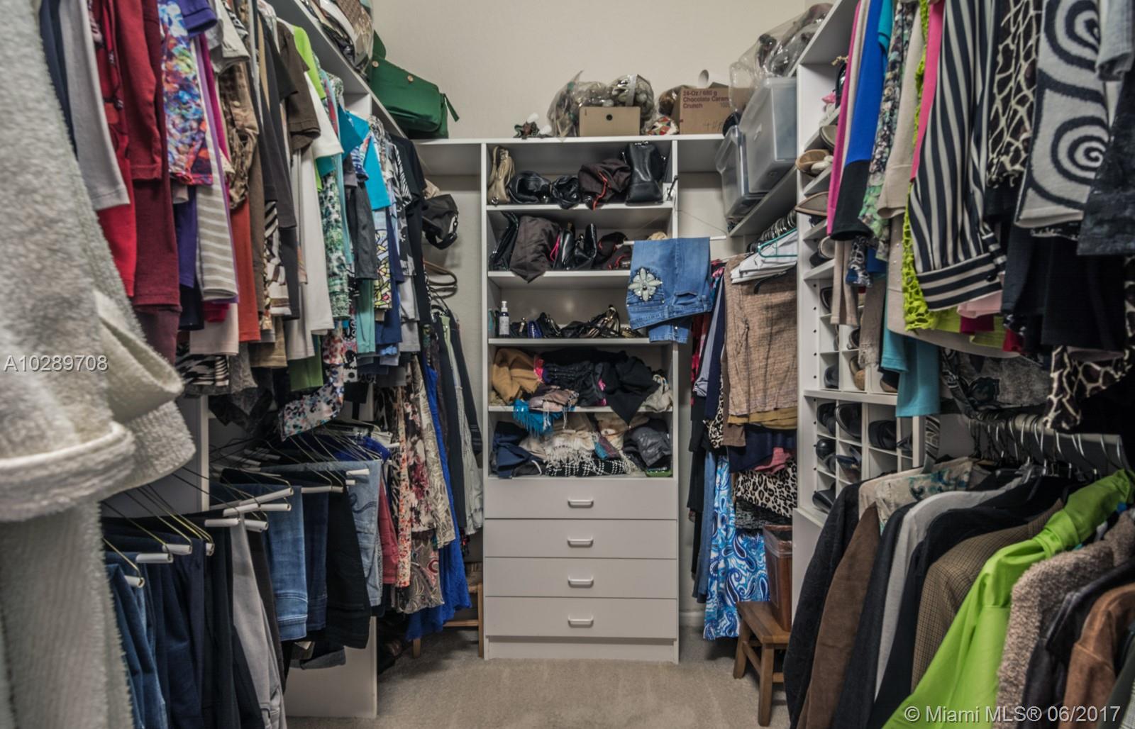 Pelican Landing - Residential