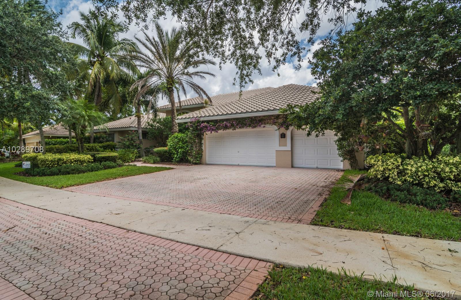 Pelican Landing - Residential