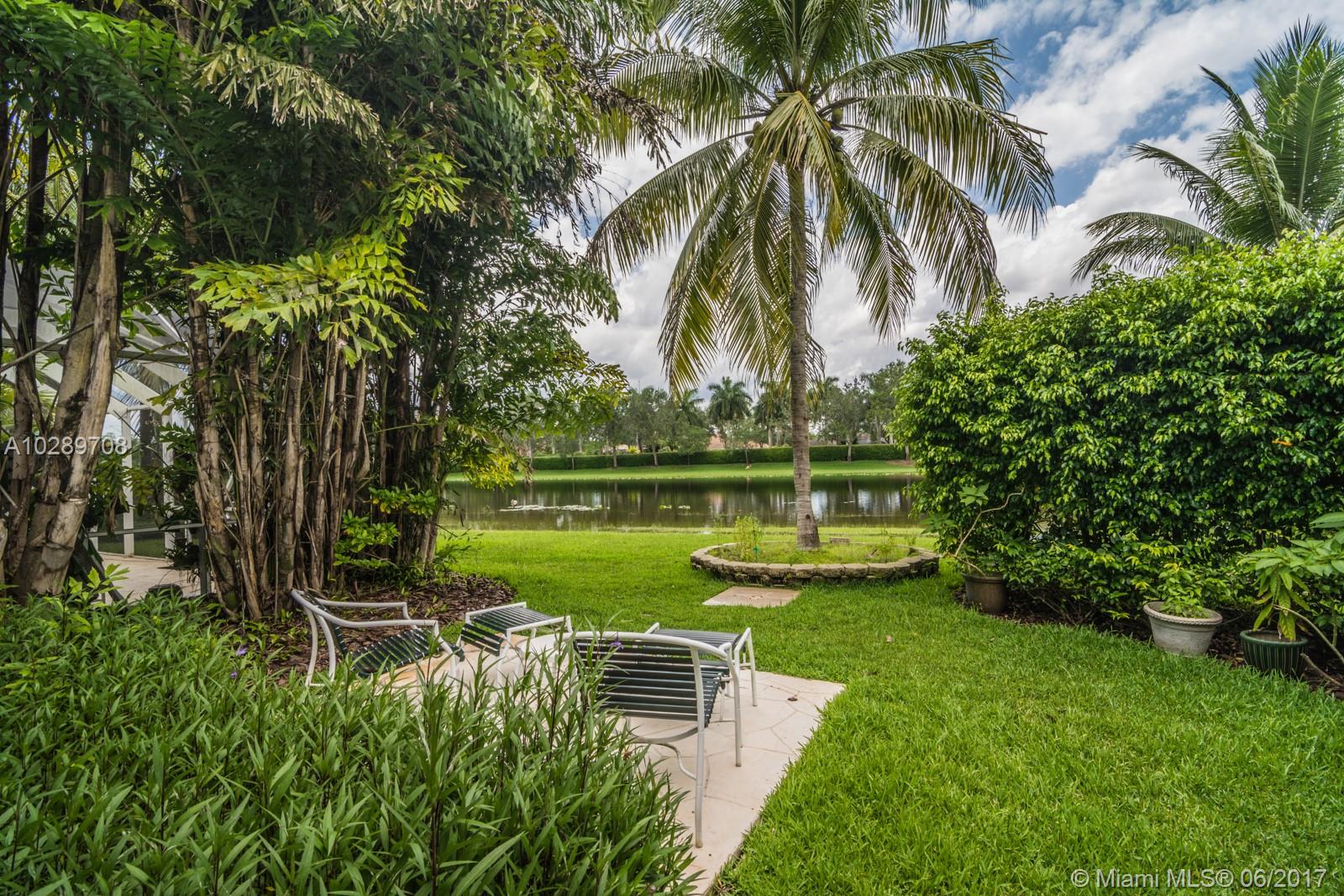 Pelican Landing - Residential