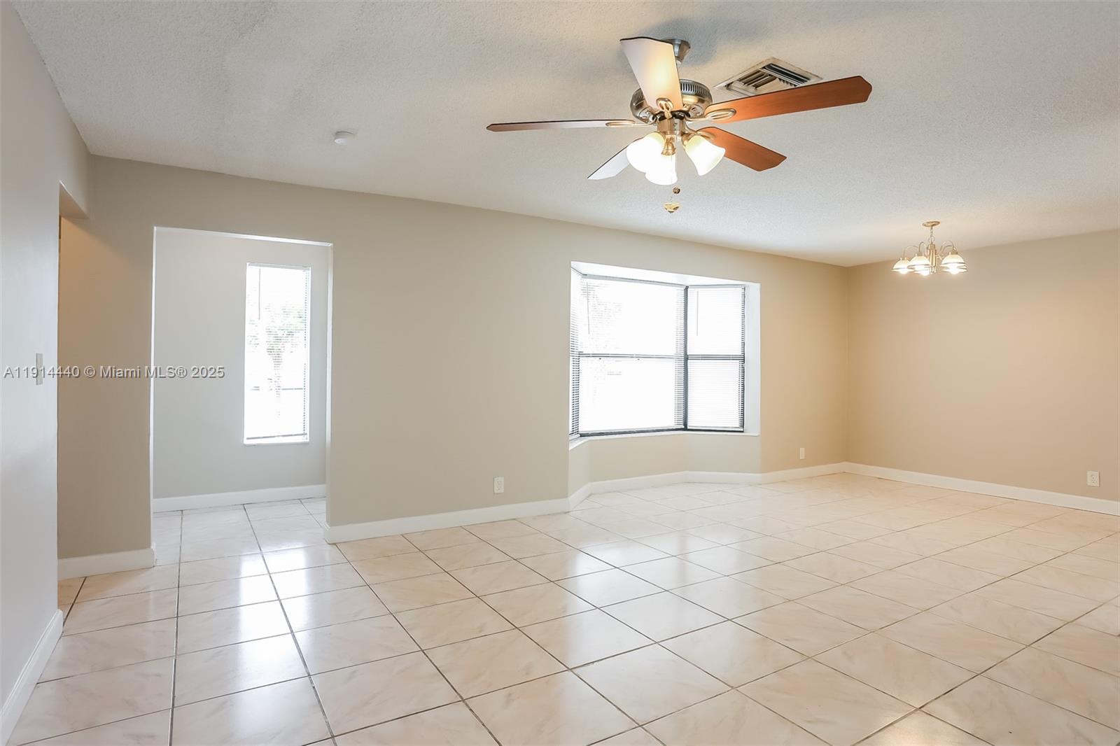 ORIOLE ESTATES SEC 6 - Residential Lease