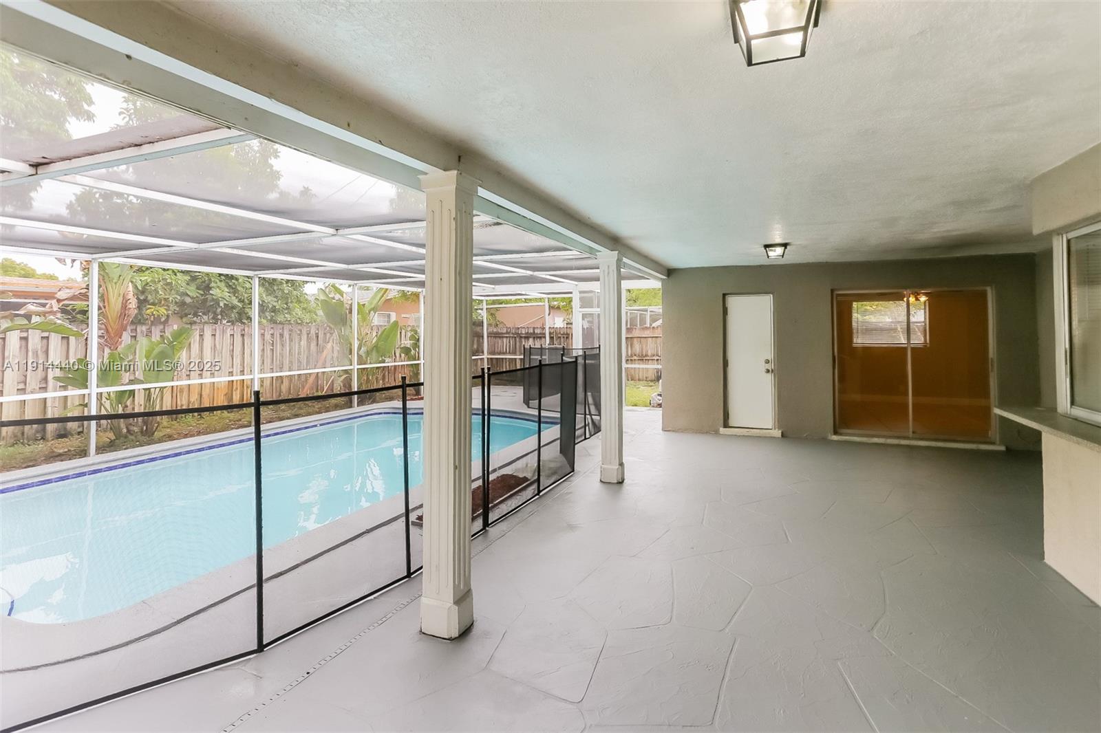 ORIOLE ESTATES SEC 6 - Residential Lease