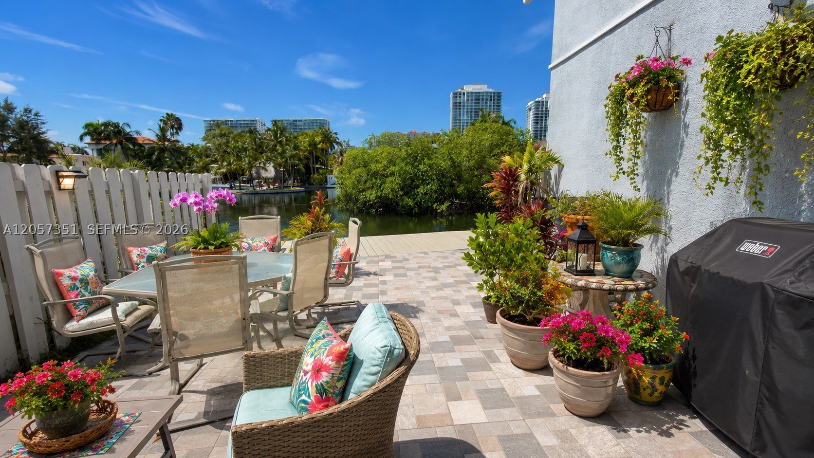 329 Poinciana Dr 909