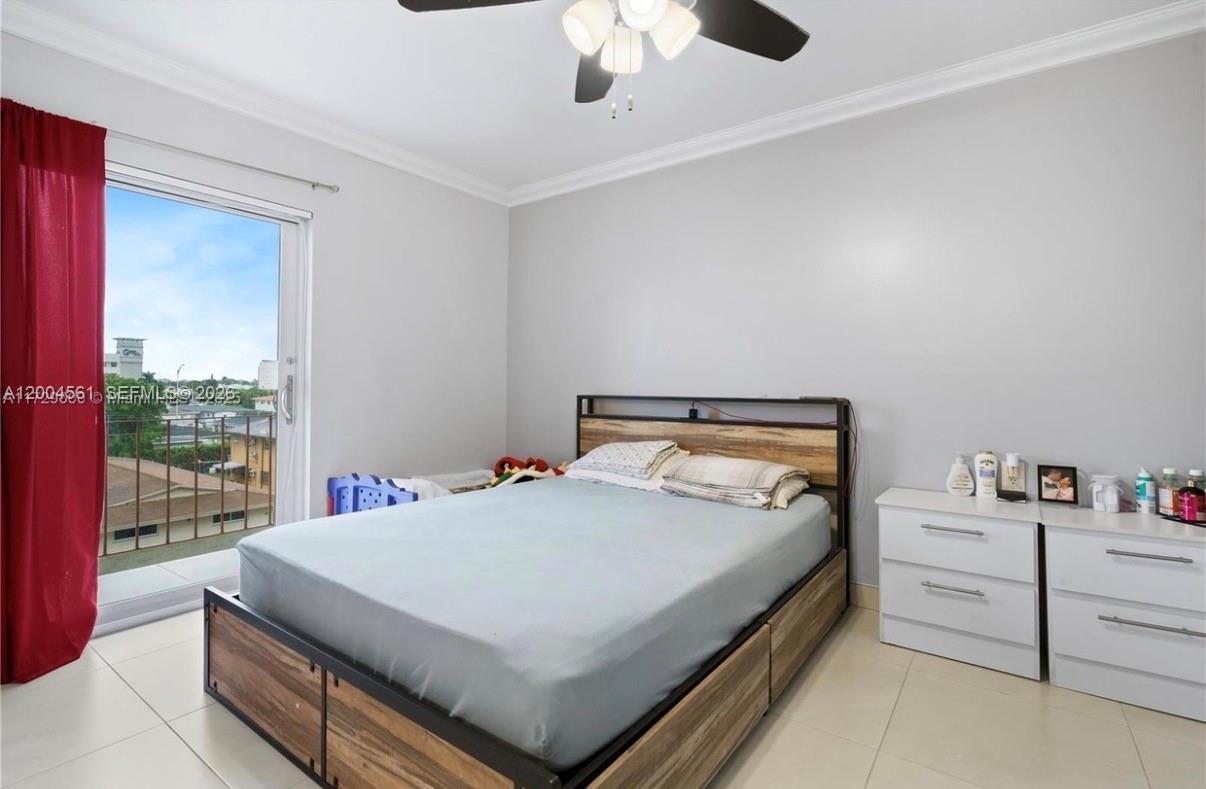 GOLDEN GATE CONDO - Residential