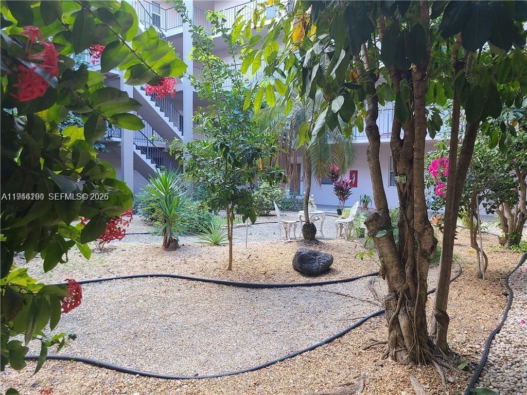 SOMERSET NO 1 CONDO - Residential