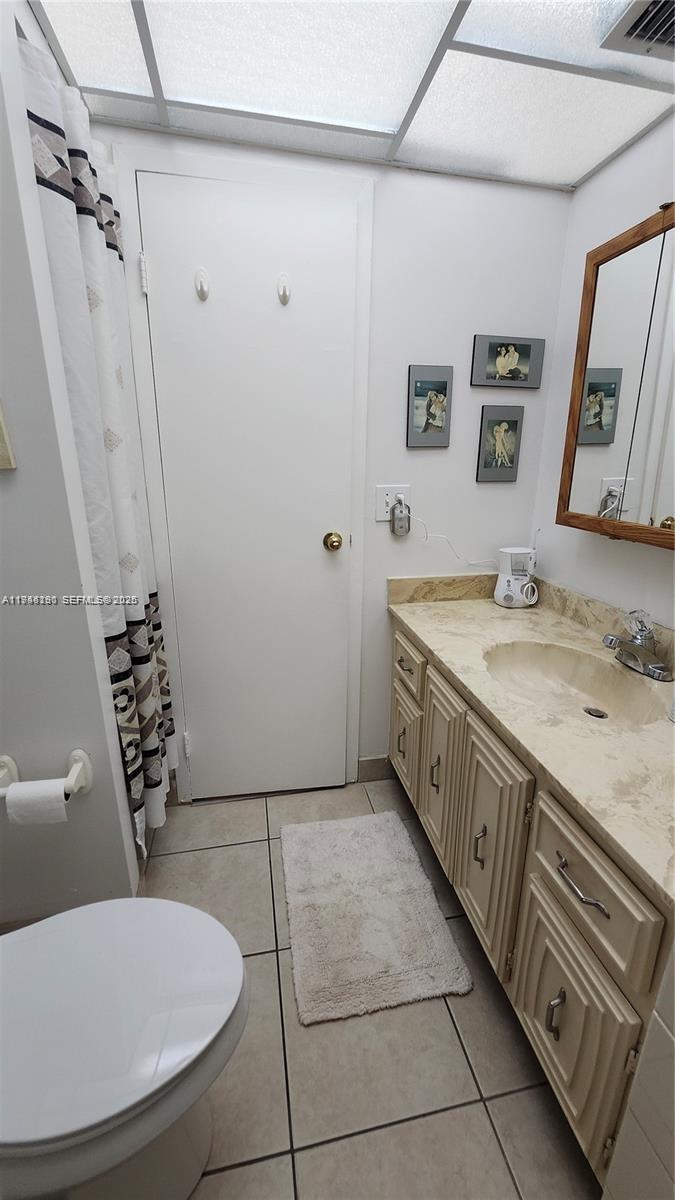 SOMERSET NO 1 CONDO - Residential