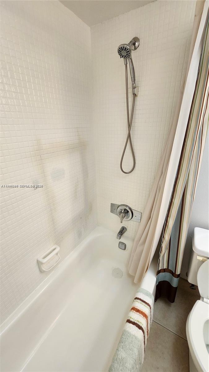 SOMERSET NO 1 CONDO - Residential