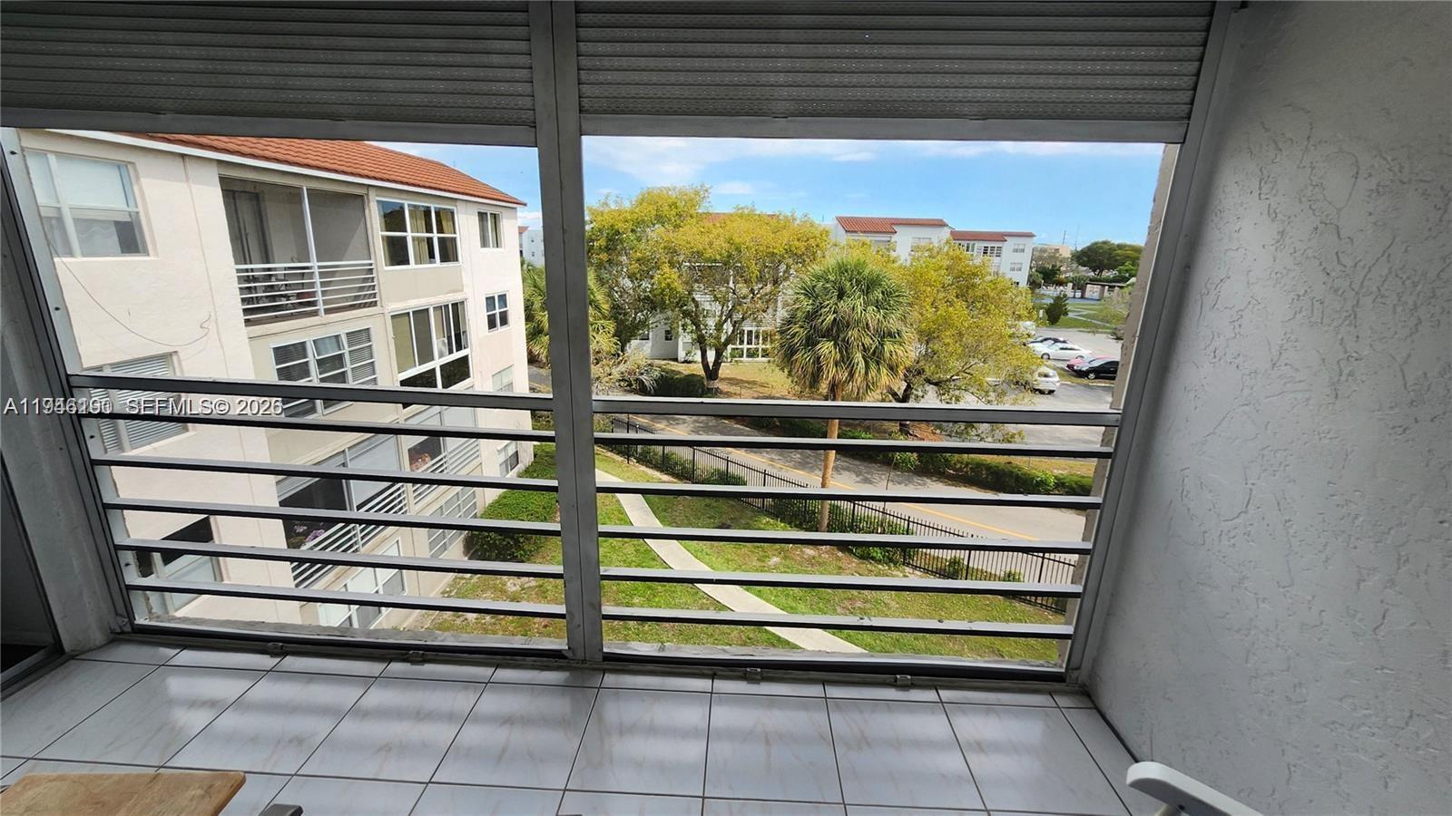 SOMERSET NO 1 CONDO - Residential