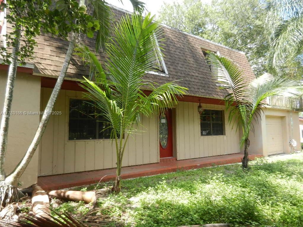 Property for Sale at 18950 Sw 240th St, Homestead, Miami-Dade County, Florida - Bedrooms: 5 
Bathrooms: 4  - $939,000