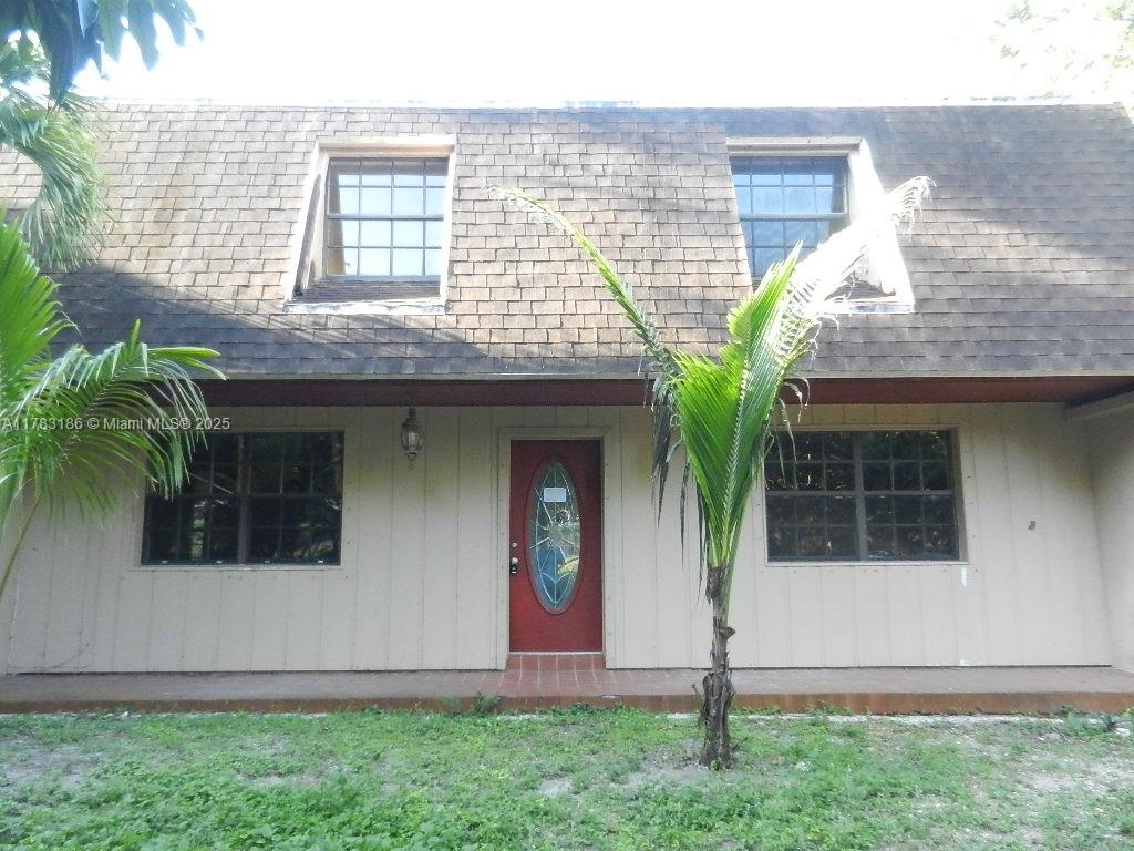Property for Sale at 18950 Sw 240th St, Homestead, Miami-Dade County, Florida - Bedrooms: 5 
Bathrooms: 4  - $939,000