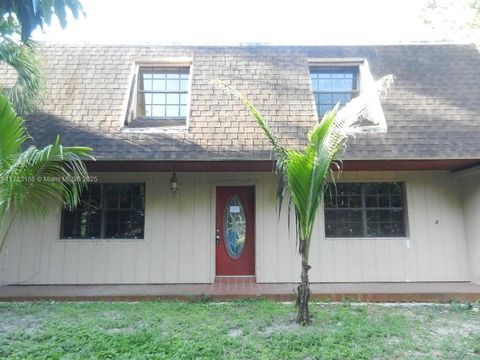 18950 SW 240th ST Homestead FL 33031