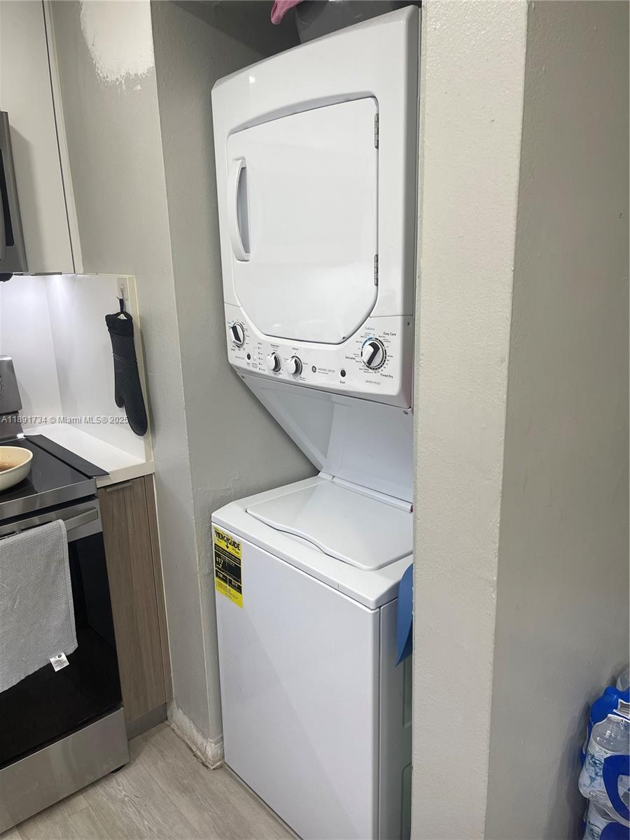 SAMARI LAKE EAST CONDO - Residential Lease