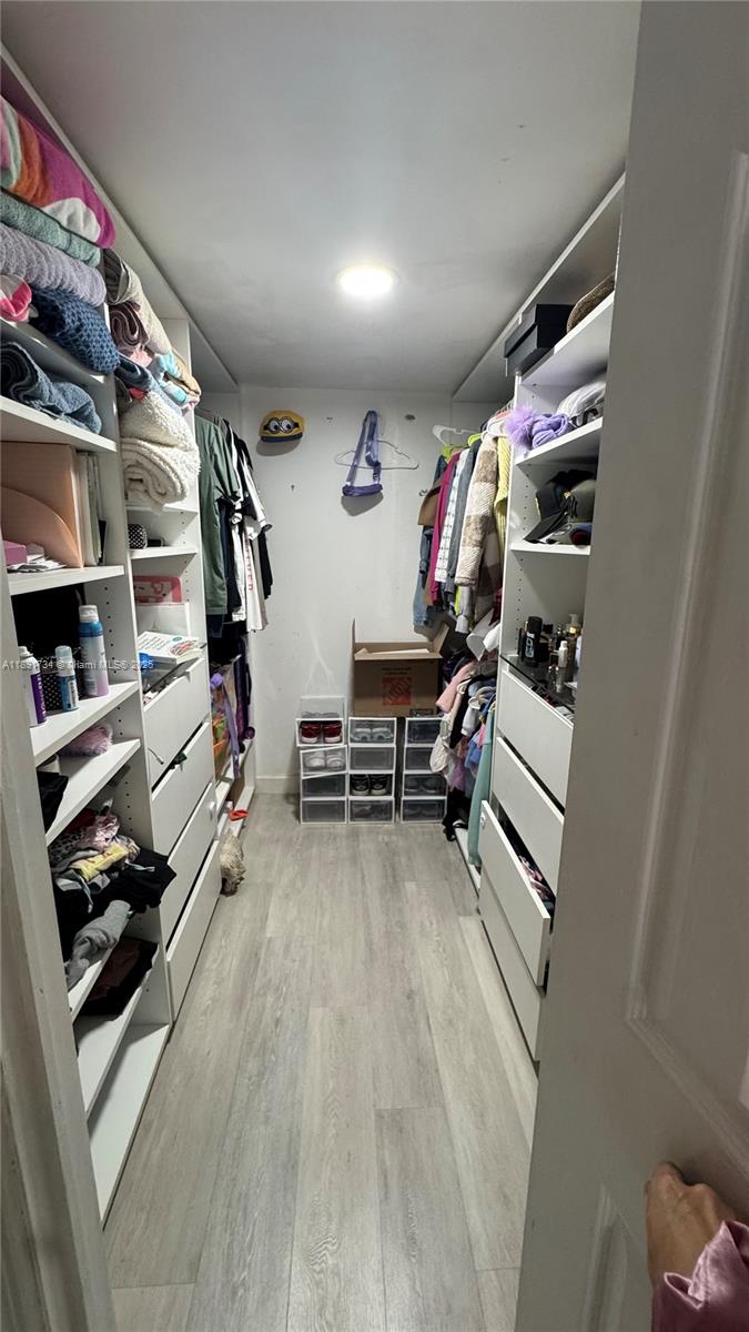 SAMARI LAKE EAST CONDO - Residential Lease