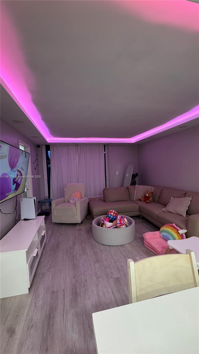 SAMARI LAKE EAST CONDO - Residential Lease